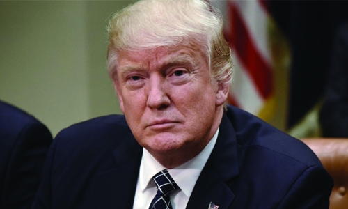 Trump to visit UK in February Trump to visit UK in February