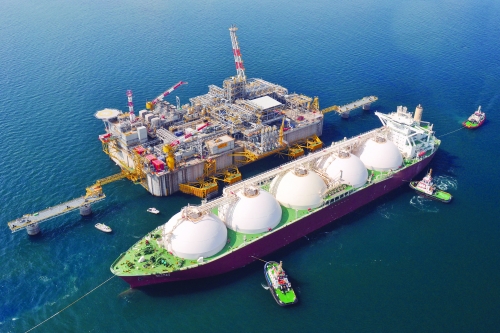 Qatar halts LNG production after fresh Iran strikes