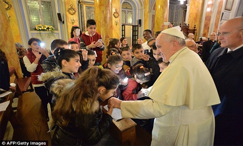 Islamist violence is uniting Christians : Pope Islamist violence is uniting Christians : Pope