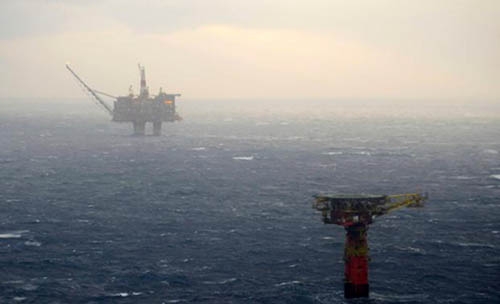 Brent oil slumps under $35 for first time since 2004 Brent oil slumps under $35 for first time since 2004