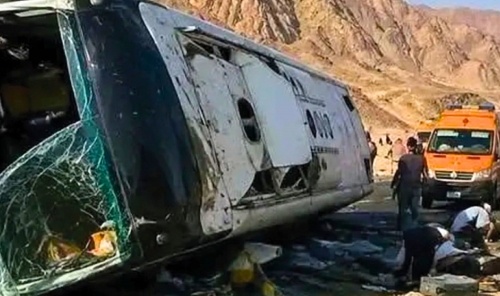16 Killed as Bus Overturns in Egypt