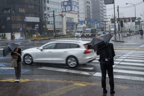 Storm Jangmi Disrupts Travel and Triggers Evacuations Across Japan