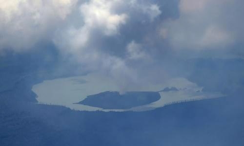 Vanuatu orders mass evacuation of volcano island