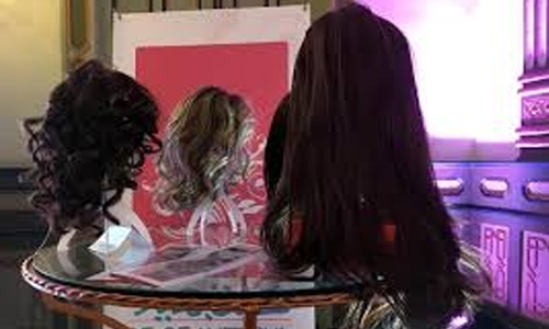 Women cancer patients learn makeup tips in new Egypt workshop