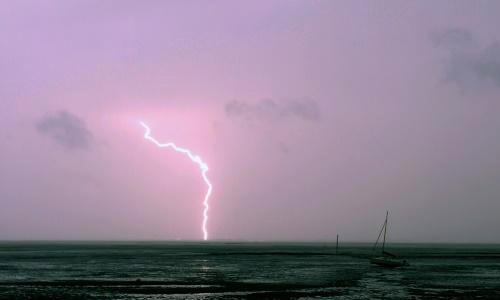 Lightning kills 22 in Bangladesh
