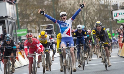 Demare wins Paris-Nice first stage, Matthews holds lead