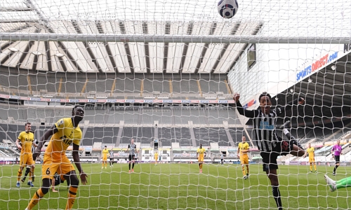Spurs frustrated by Newcastle, Saints boost survival bid Spurs frustrated by Newcastle, Saints boost survival bid