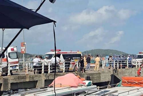 15 Killed in Vietnam Boat Accident 15 Killed in Vietnam Boat Accident
