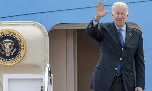 US President Joe Biden reaches Europe as Russia bombs Ukraine cities 