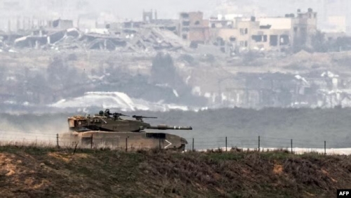 Israel bombs Gaza as UN warns civilians face ‘grave peril’ Israel bombs Gaza as UN warns civilians face ‘grave peril’