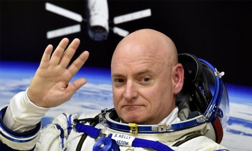 Astronaut Scott Kelly to retire in April