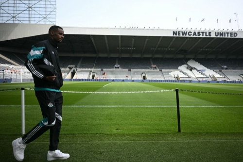 Liverpool’s Slot hints at fresh Isak bid despite ‘attacking power’