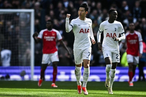 Postecoglou dismisses talk that Spurs fans will want to lose against Man City Postecoglou dismisses talk that Spurs fans will want to lose against Man City