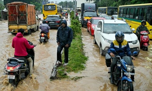 India issues flood warnings as rain pounds south India issues flood warnings as rain pounds south