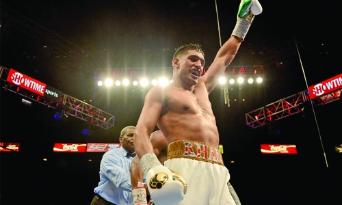 Khan to fight Lo Greco