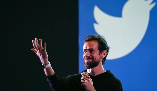 Twitter plans to build ‘decentralized standard’ for social networks