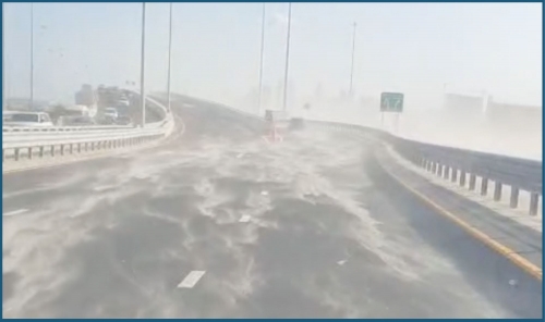 Strong Winds Sweep Across Bahrain 