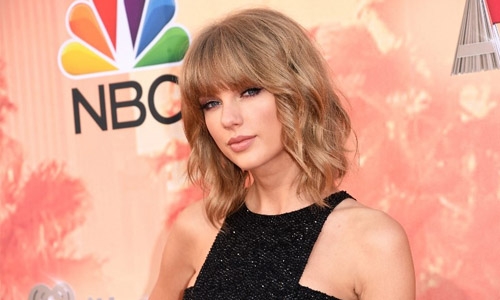 Taylor Swift wins  groping lawsuit
