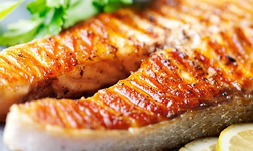 Too much fish while pregnant increases child's obesity risk Too much fish while pregnant increases child's obesity risk