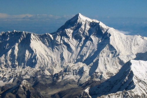Australian climber on record sea-to-summit Everest bid