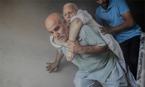 IS relatives flee en masse from Syrian camp IS relatives flee en masse from Syrian camp