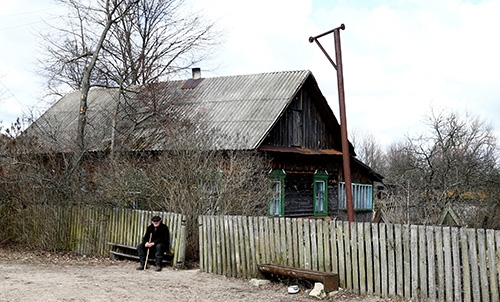 Defying radiation, elderly residents cling on in Chernobyl