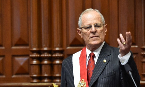 Ex-banker Kuczynski sworn in as Peruvian president