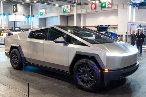 Tesla reports lower 2024 auto deliveries, missing forecast Tesla reports lower 2024 auto deliveries, missing forecast