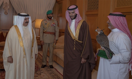 HM King presented with a Bahraini Shaheen falcon