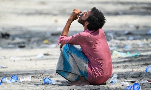 Over 300 Rohingya refugees stranded on Indonesian beaches