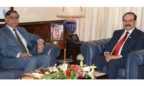 Green energy ties vow 