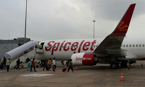 Aircraft technician crushed by landing gear