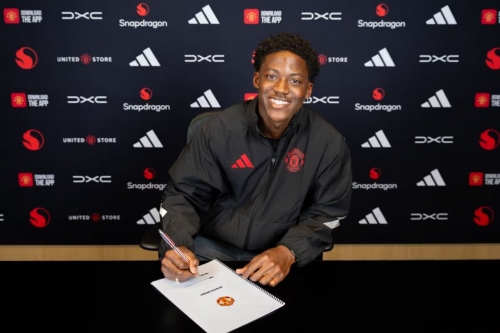 Mainoo signs new Manchester United deal until 2031 