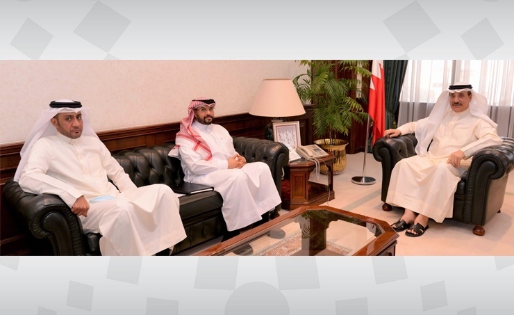 Develop virtual training capabilities: Minister