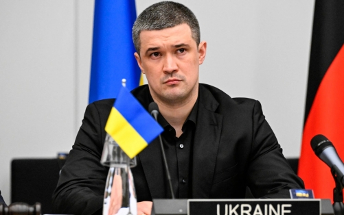 Sacked Ukraine Defence Minister Calls for Presidential Elections Amid War