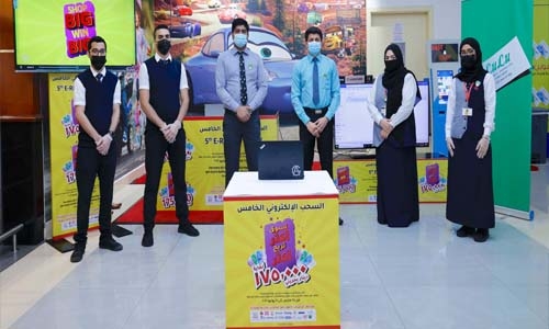 Lulu Hypermarket Bahrain announces fifth ‘Shop Big, Win Big’ raffle winners