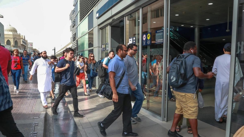 UAE suspends new labour permits over coronavirus outbreak UAE suspends new labour permits over coronavirus outbreak