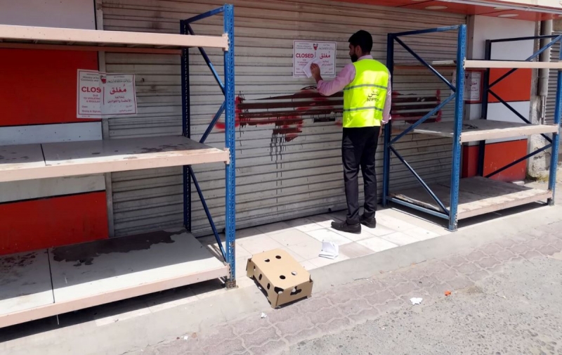 Crackdown on illegal shops   