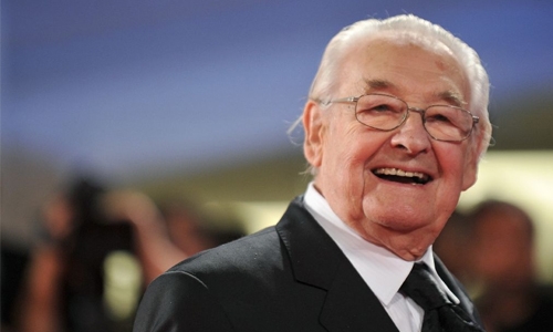 Celebrated Polish filmmaker Andrzej Wajda dies aged 90 Celebrated Polish filmmaker Andrzej Wajda dies aged 90