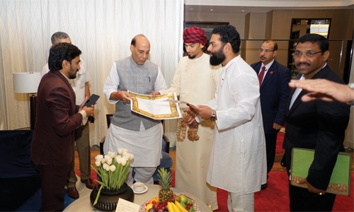 Poetic gift of a fan Poetic gift of a fan