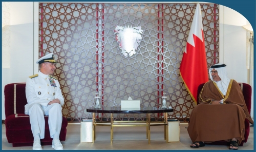 HRH Prince Salman bin Hamad Meets Commander of US Central Command