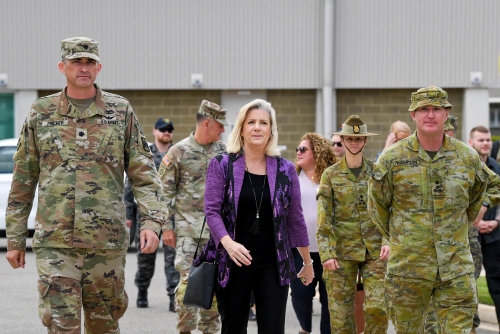 Pentagon eyes missile testing role for Australia Pentagon eyes missile testing role for Australia