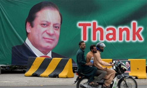 Pakistan arrests top official for forgery in Sharif graft case