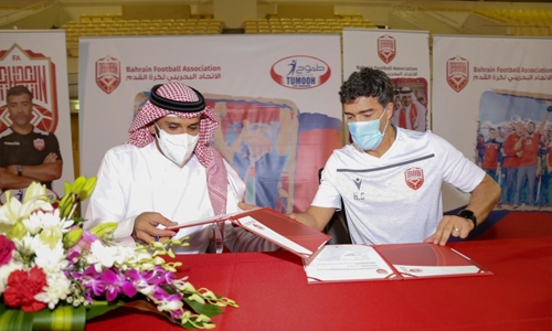 Bahrain renews national coach's contract