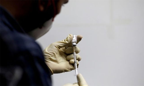 India kicks off 'world's largest' vaccination campaign