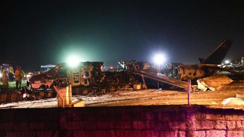 8 killed as plane reportedly carrying medical supplies crashes in Philippines