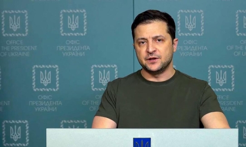 Zelensky calls on Russians to surrender hours after Putin stiffens penalty