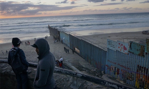 Donald Trump shows why he’s a stunningly bad deal maker Donald Trump shows why he’s a stunningly bad deal maker