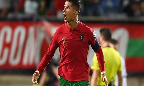 Ronaldo claims world record, becomes highest scoring men's international player Ronaldo claims world record, becomes highest scoring men's international player