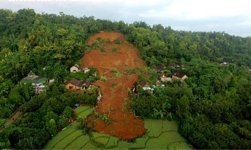Indonesian landslide kills nine, 10 missing